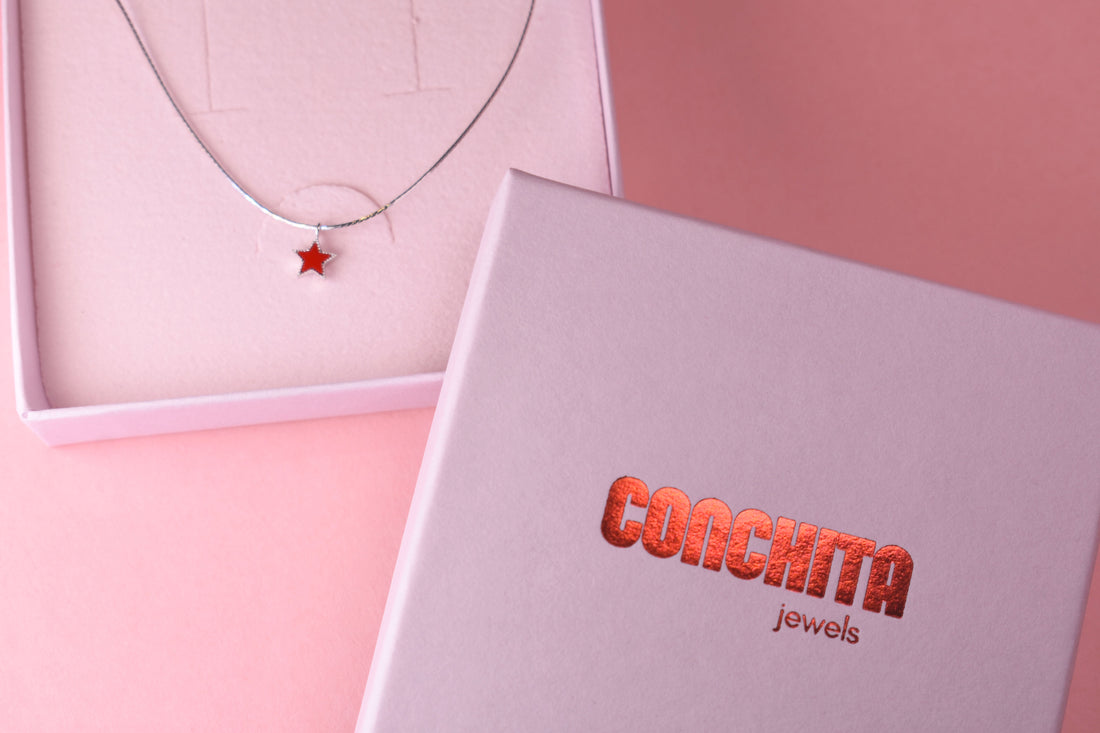 Las joyas atemporales que no pueden faltar en tu colección